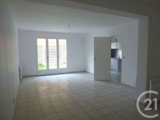  Appartement à louer 2 pièces 63 m²