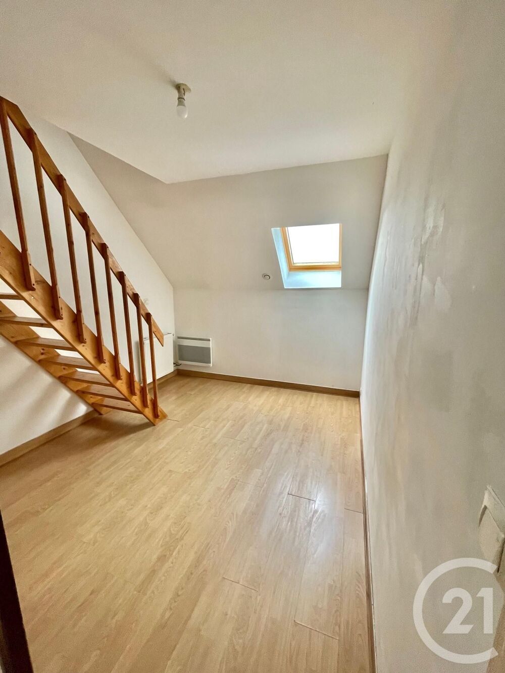location Appartement - 5 pièce(s) - 100 m² Caffiers (62132)