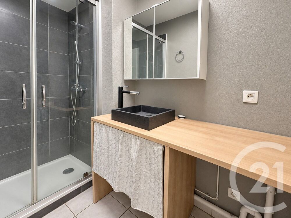 location Appartement - 2 pièce(s) - 54 m² Saint-Quentin (02100)