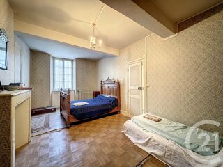  Maison à vendre 10 pièces 372 m²