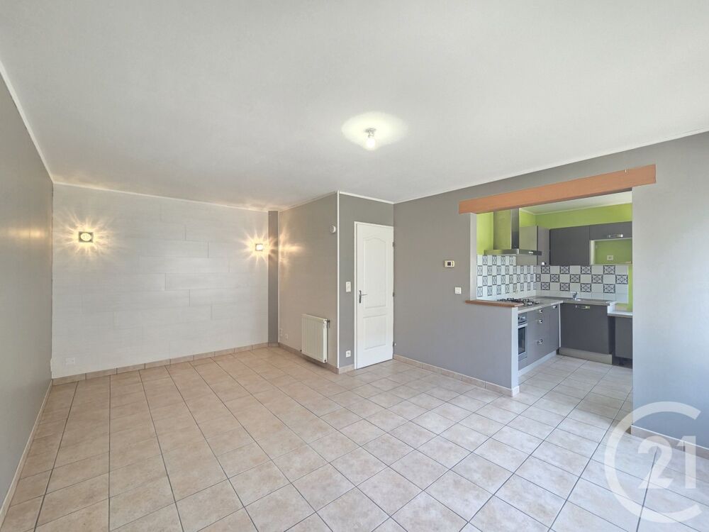 location Appartement - 3 pièce(s) - 63 m² Montrevel-en-Bresse (01340)