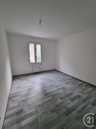 location Appartement - 4 pièce(s) - 84 m² Montdidier (80500)