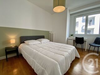  Appartement à louer 4 pièces 64 m²