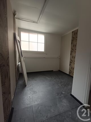  Appartement à louer 1 pièce 1 m²