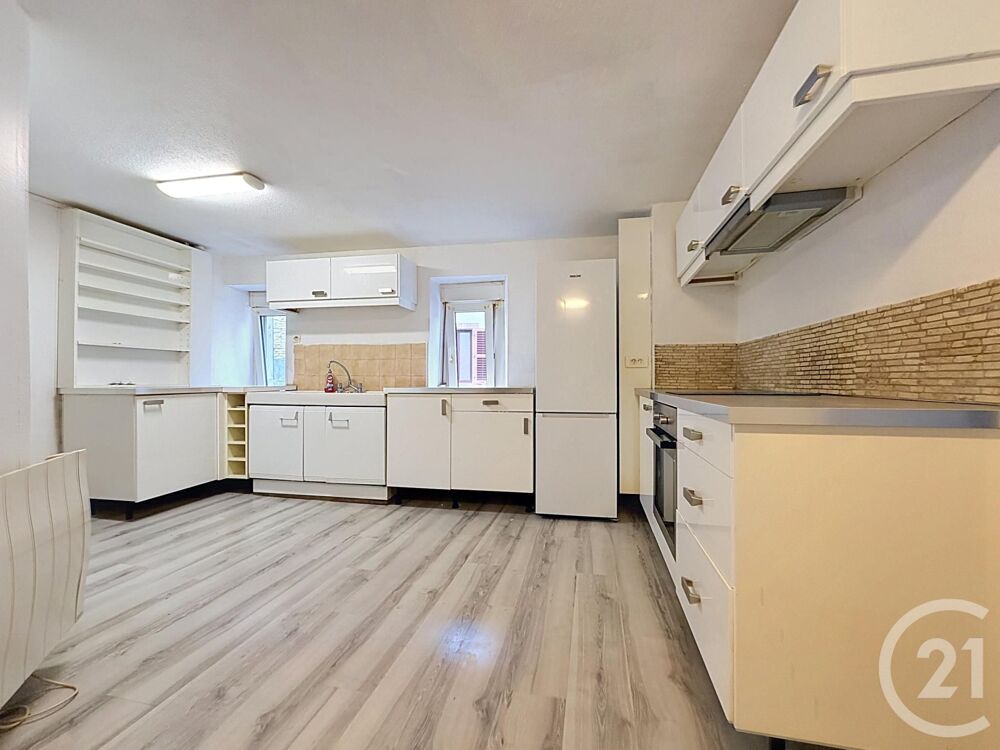 location Appartement - 3 pièce(s) - 82 m² Héricourt (70400)