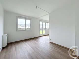  Appartement à louer 4 pièces 66 m²