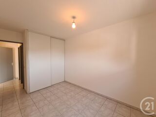  Appartement à louer 2 pièces 45 m²