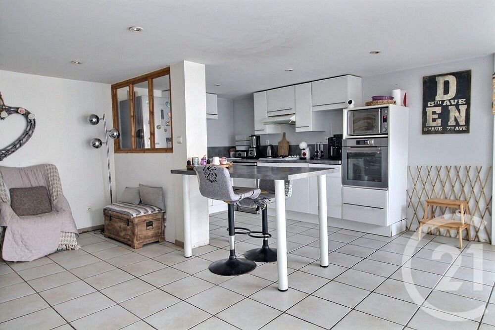 Nouvelle Exclusivité sur la Côtière. Située sur la c....