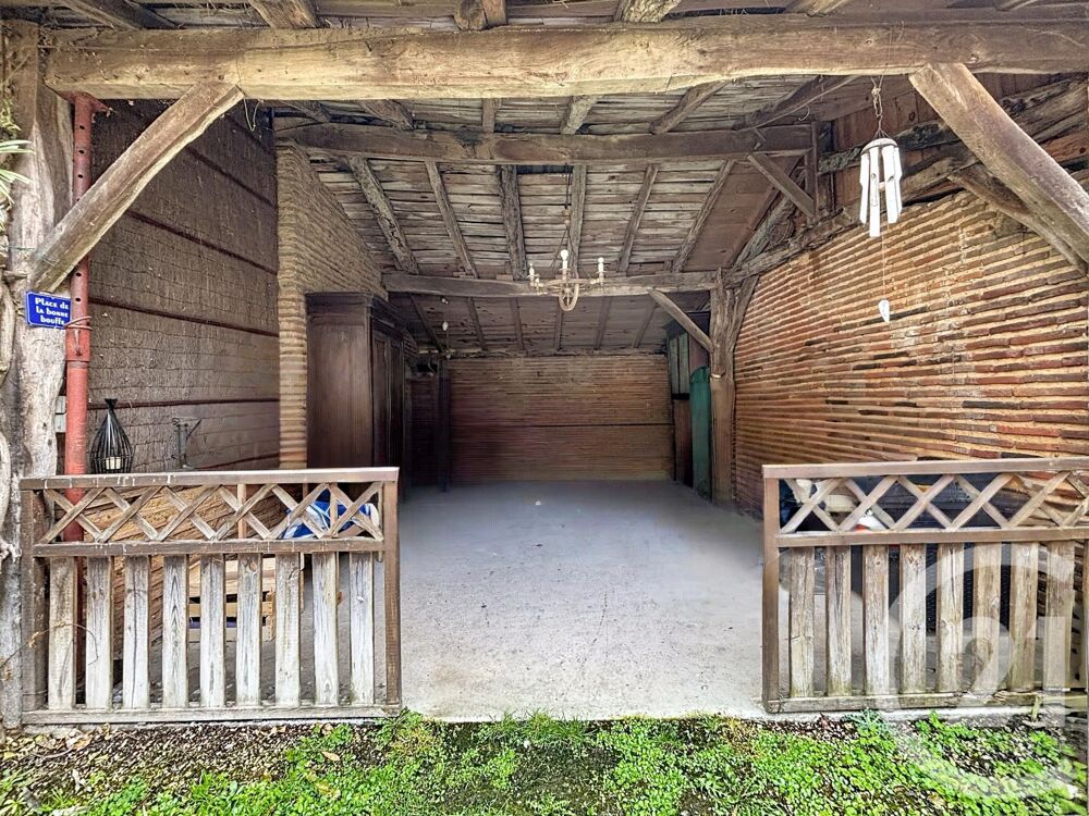 EN EXCLUSIVITÉ Maison en pierre pleine de charme à Mont....