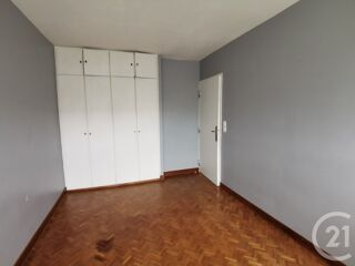  Appartement à louer 3 pièces 64 m²