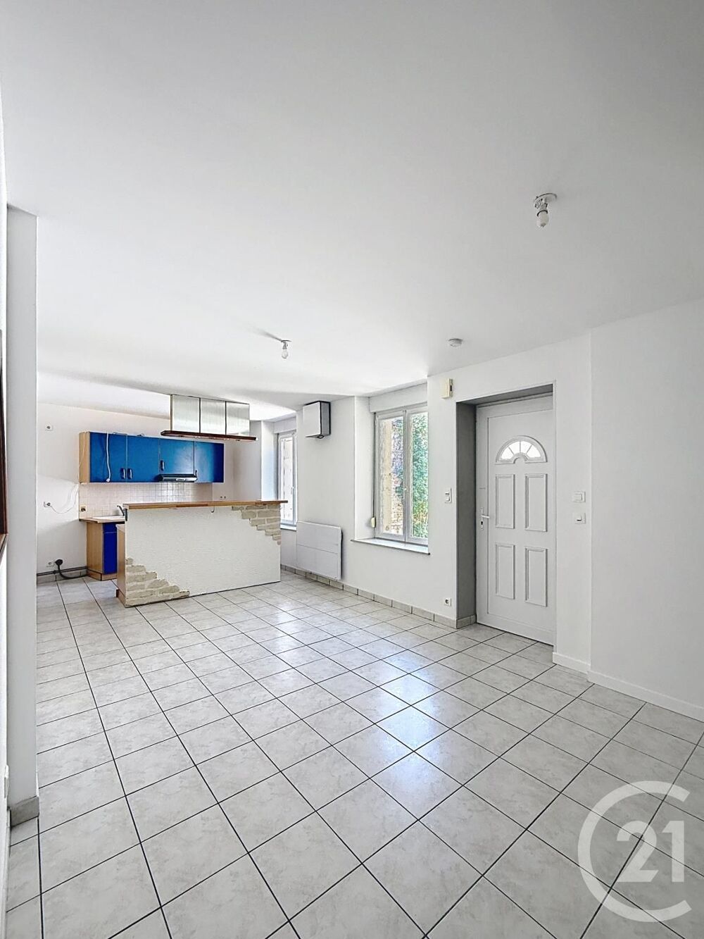 Au c½ur du centre d'Épinal, ce charmant T2 de 48m² vous ....