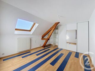 Appartement à louer 3 pièces 87 m²