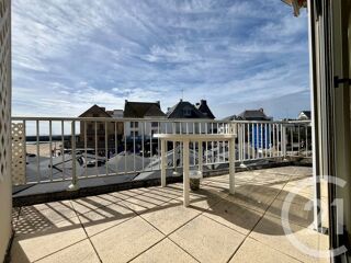  Appartement à louer 2 pièces 81 m²