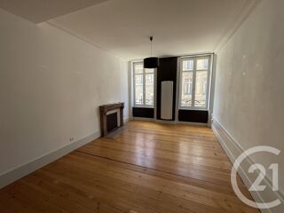 Appartement à louer 3 pièces 56 m²