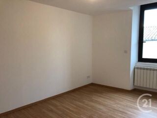  Maison à louer 4 pièces 90 m²