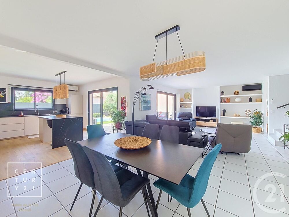 LE SOLER Maison traditionnelle , 4 chambres avec pisci....