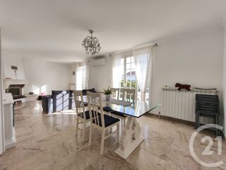  Maison à vendre 10 pièces 354 m²