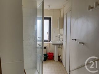  Maison � vendre 4 pi�ces 300 m�