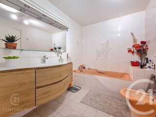  Appartement � vendre 3 pi�ces 100 m�