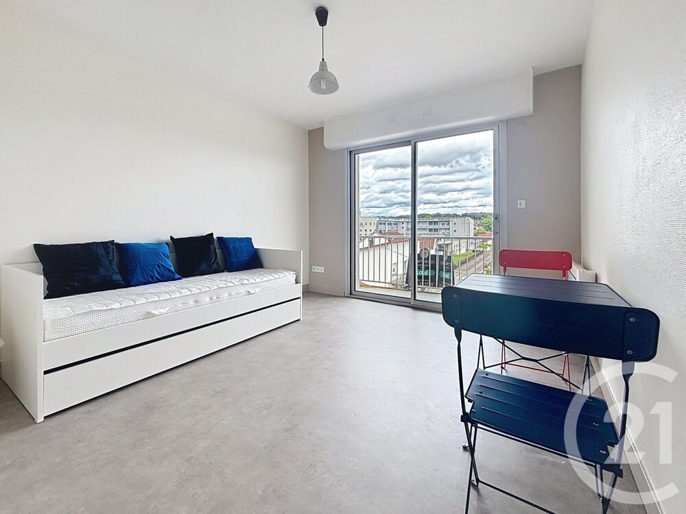 location Appartement - 1 pièce(s) - 25 m² Lure (70200)