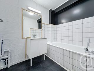  Immeuble à vendre 150 m²