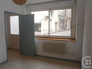  Appartement à louer 2 pièces 33 m²