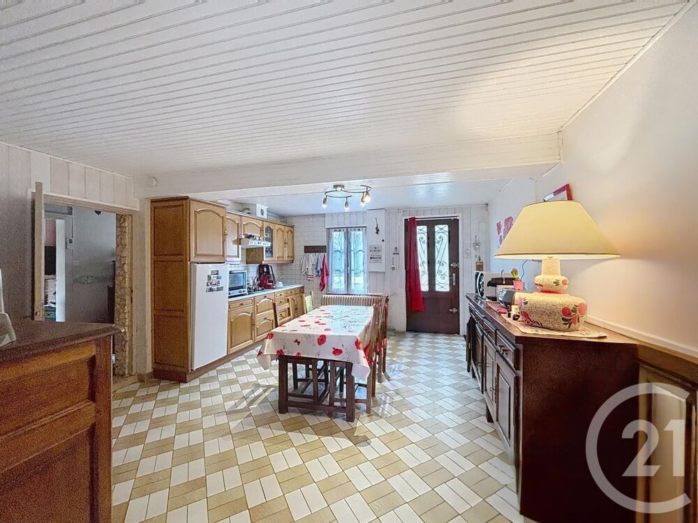 EN EXCLUSIVITÉ Maison en pierre pleine de charme à Mont....