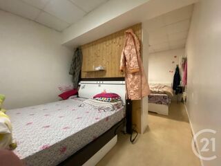  Immeuble � vendre 496 m�