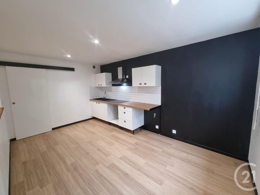 location Maison - 5 pièce(s) - 139 m² Bazet (65460)