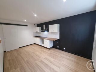  Maison à louer 5 pièces 139 m²