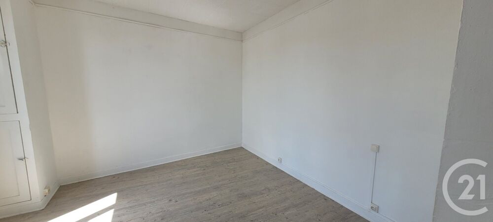 vente Maison - 5 pièce(s) - 99 m² Nemours (77140)