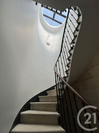  Appartement à louer 2 pièces 35 m²