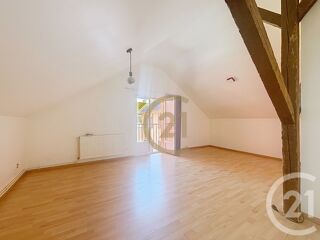  Appartement à louer 3 pièces 73 m²
