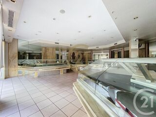  Appartement � louer 8 pi�ces 150 m� Lure