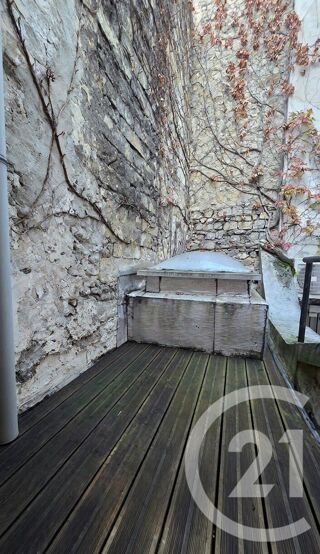  Appartement à louer 1 pièce 56 m²