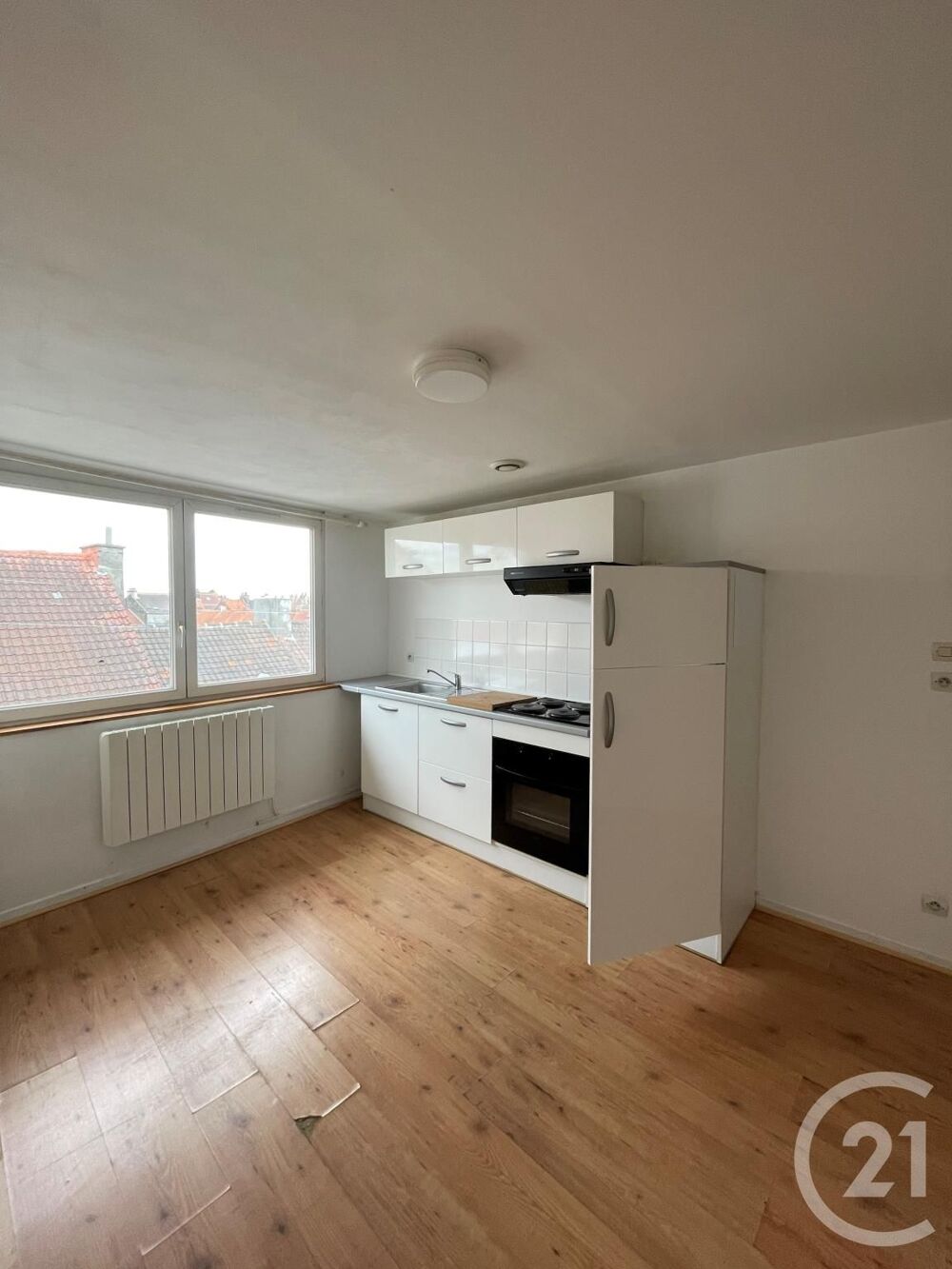 location Appartement - 3 pièce(s) - 25 m² Calais (62100)