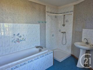  Maison  vendre 4 pices 120 m