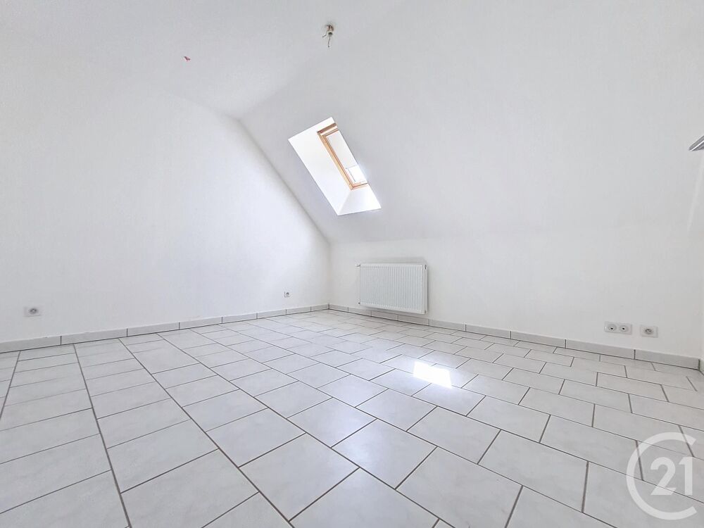 location Appartement - 5 pièce(s) - 113 m² Méziré (90120)