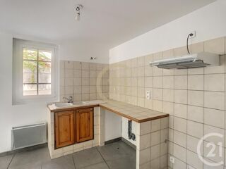  Appartement à louer 2 pièces 37 m²