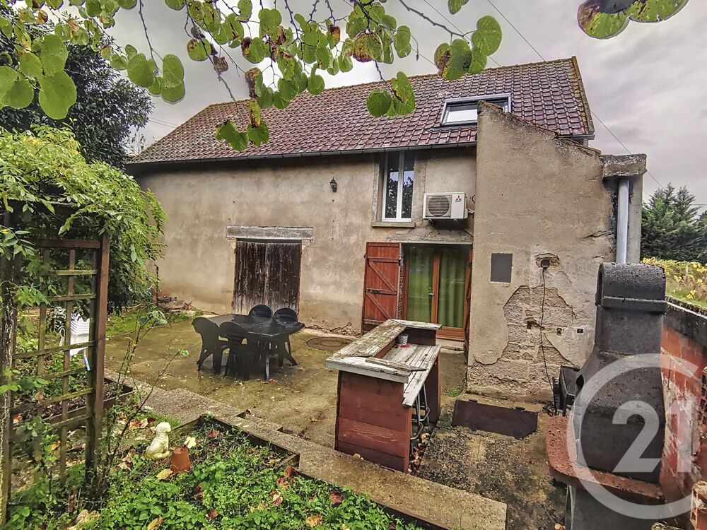 ENTRE SAINT POURCAIN SUR SIOULE ET VICHY - Belle maison ....