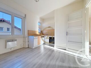  Appartement à louer 3 pièces 55 m²