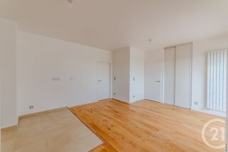  Appartement à vendre 5 pièces 122 m²