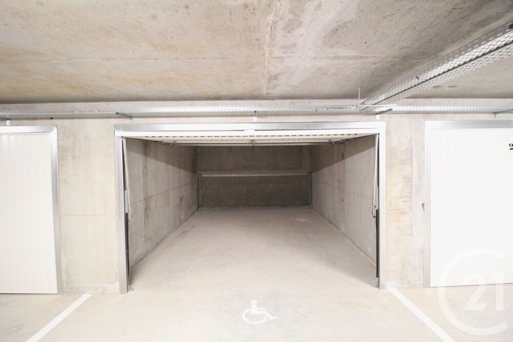 location Parking / Garage - 19 m² Grenoble (38000)