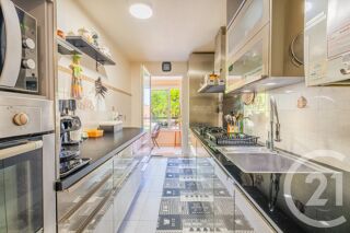  Appartement à vendre 5 pièces 97 m²