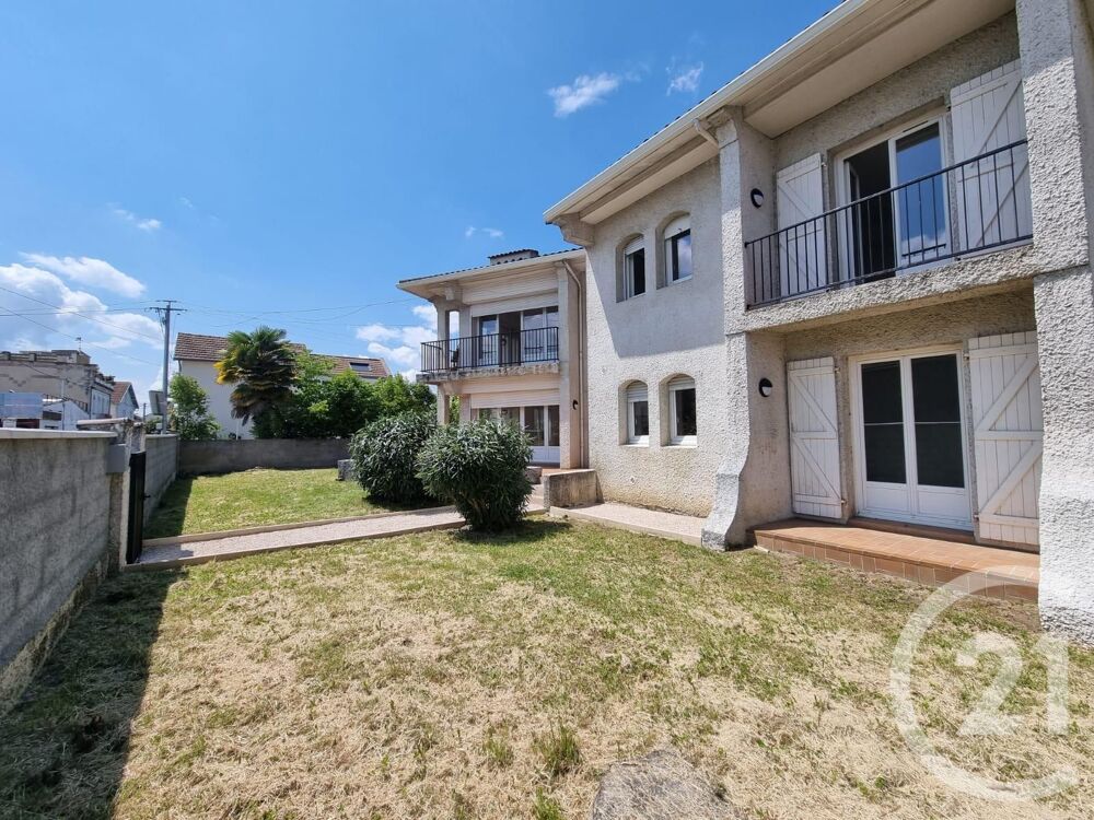 location Maison - 6 pièce(s) - 230 m² Séméac (65600)