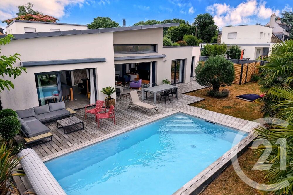 Maison 5 pièces 209 m² · à St Ave · 209 m² · 699 000 €