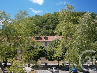  Appartement à louer 4 pièces 87 m²
