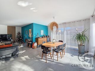  Maison  vendre 7 pices 210 m