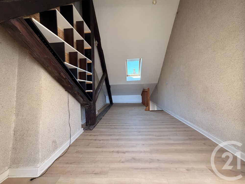 CENTURY 21 CHAPRAIS IMMOBILIER à Besançon vous propose: ....