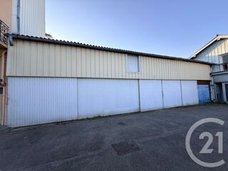  Immeuble à vendre 755 m²